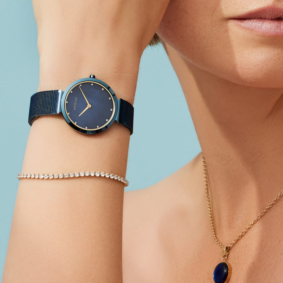 Bering Women's Ultra Slim Stainless Steel Milanese Mesh Watch, 32mm - Blue