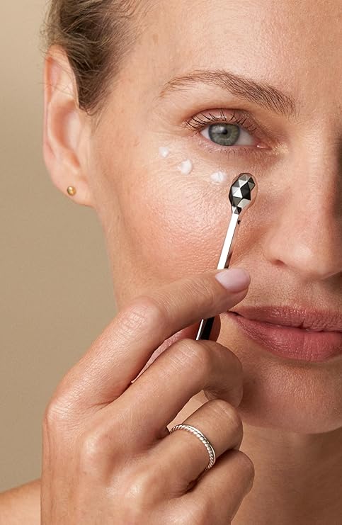 CLE DE PEAU - Eye Contour Cream Supreme - 15ml