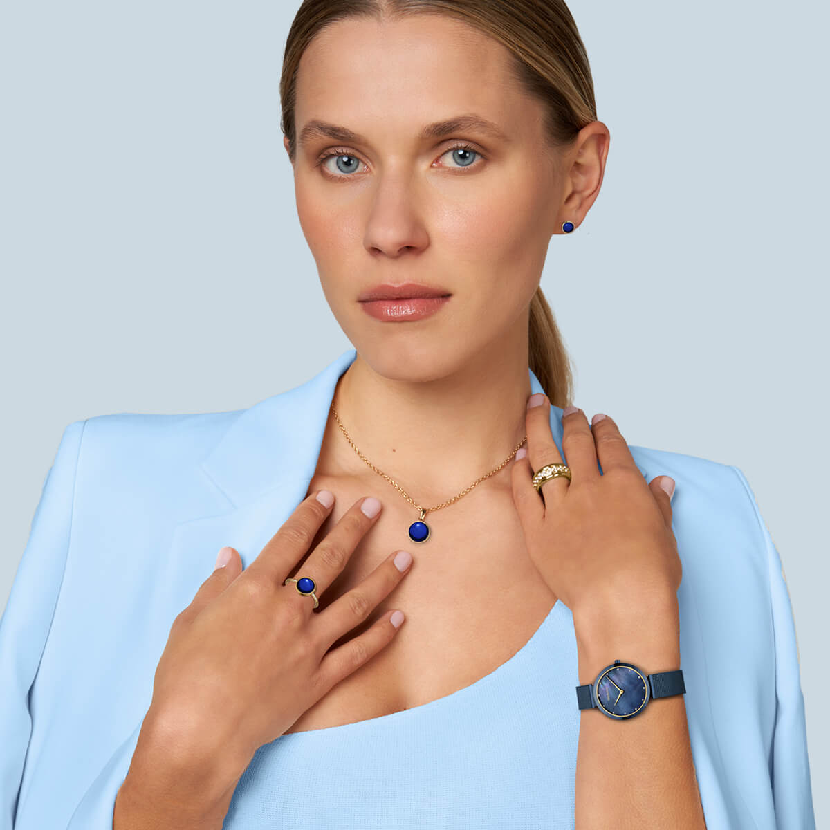 Bering Women's Ultra Slim Stainless Steel Milanese Mesh Watch, 32mm - Blue