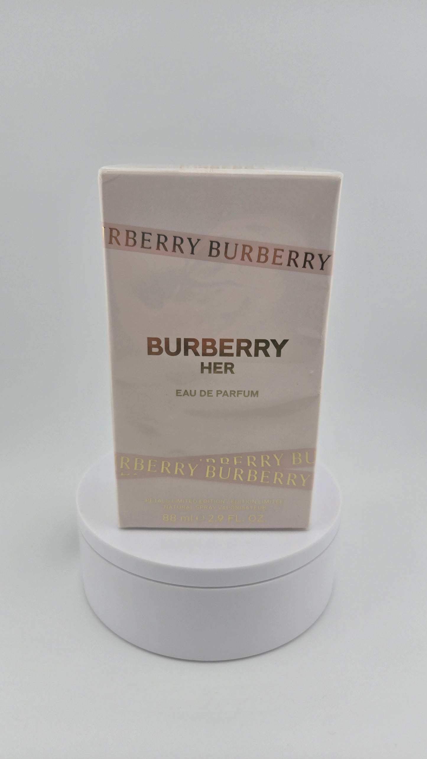 Burberry
Her Eau de Parfum Petals Limited Edition, 2.9 oz.